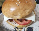 A picture of step 6 of Mushroom Cheese Burger.