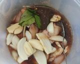 Foto langkah ke 2 dari resep 487 - Ricebowl Chicken Adobo (19-CPApron 2026).