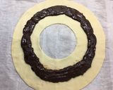 Foto del paso 2 de la receta Rosca de hojaldre con Nutella casera y glaseado de chocolate