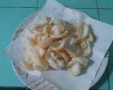 Foto langkah ke 5 dari resep Kerupuk nasi temen bubur ayam.
