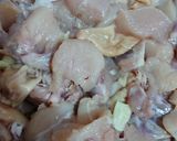 Foto langkah ke 1 dari resep Ayam Siram Saus Nanas.