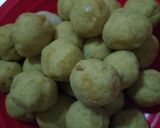 Foto langkah ke 3 dari resep Bola ubi coklat crispy.
