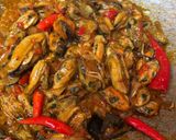 Foto langkah ke 4 dari resep Kerang hijau saus padang.