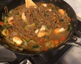 Une image de l'étape 18 de Soupe asiatique aux nouilles de saba, crevettes, légumes et menthe.