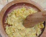 Foto langkah ke 4 dari resep Perkedel kentang.