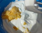 Foto langkah ke 2 dari resep Bolu Tape Putih Telur.