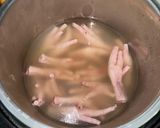 A picture of step 1 of Thai spicy chicken feet soup. Tom Kai 🌶️ - enjoy :P.