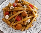 Foto del paso 9 de la receta: Zita al pesto con mini albóndigas de pollo