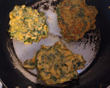 Foto del paso 4 de la receta: Torrejas de Acelga y Lechuga