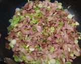 Baconos, hagymás, sajtszósz recept fázis 2 fotója