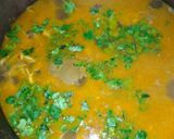 A picture of step 6 of Desi chicken clear soup.