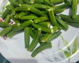 A picture of step 1 of Stuffed garlic bhindi.