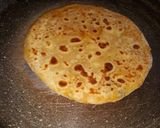 A picture of step 7 of Aaloo Paratha.