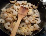 Foto del paso 4 de la receta: Camarones con mantequilla y ajo