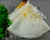 A picture of step 4 of Neer Dosa.