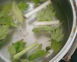 Foto del paso 2 de la receta: Infusión de apio y miel