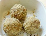 A picture of step 3 of Dates Ladoo.