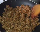 A picture of step 4 of Loh Mai Kai (Glutinous Rice with Chicken and Mushroom).