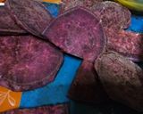 Foto langkah ke 1 dari resep Ubi Ungu Goreng Tepung.
