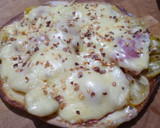 Foto del paso 2 de la receta: Pizzeta en pan árabe o pan pita