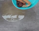 Gambar langkah 3 resipi Kerang masak kicap pekat likat.