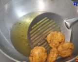 कसूरी मेथी और गेहूं की मठरी (Kasuri methi aur gehu ki mathri recipe in hindi) रेसिपी चरण 5 फोटो