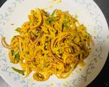 प्याज़ के पकौड़े करी फ़्लेवर (Pyaz ke pakode kari flavour recipe in Hindi) रेसिपी चरण 2 फोटो