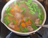 Foto langkah ke 2 dari resep Sup Ayam Gurih.