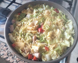 Foto del paso 8 de la receta: Arroz con longaniza y col de currantes