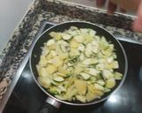Foto del paso 4 de la receta: Mini tortilla de patata con calabacín y brócoli 🥒 🥔 🥦. 🧅🧄