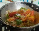 A picture of step 2 of Bell Pepper Paneer Bhurji.