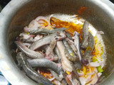 निवटी चे कालवण (फिश)