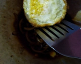 Foto langkah ke 3 dari resep Telur Ceplok Saus Tiram.