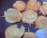 A picture of step 4 of Bread popsicles.
