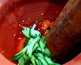 รูปขั้นตอนการทำที่ 4 ของ ตำแตงปลาร้า