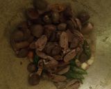 Foto langkah ke 2 dari resep Oseng Jantung Ayam Cabe Ijo.