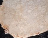 A picture of step 3 of Paneer parantha.