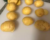 A picture of step 3 of Hasselback Taters.