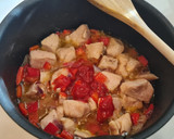 Foto del paso 3 de la receta: Estofado de pollo con calabaza y tomate