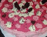 Foto del paso 8 de la receta Tarta de chocolate blanco y mousse de fresa