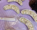 Foto langkah ke 8 dari resep Banana Milk Pastry.