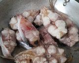 Hình bước làm 2 của món Cá tra kho