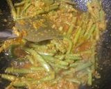 A picture of step 3 of Hot & Spicy Arum-lobe with Hilsha Head/ ইলিশ মাছের মাথা দিয়ে কচুর লতির ঝাল.