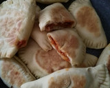 Foto del paso 6 de la receta: Empanada de atún con tomate frito en el sartén
