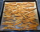 Foto del passaggio 3 della ricetta Patate dolci al forno