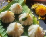 A picture of step 5 of Ukadichi Modak.