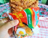 Foto langkah ke 5 dari resep Resep Indomie Goreng yang Sebenarnya | Digoreng tanpa direbus.