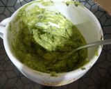 Foto del paso 2 de la receta: Crostinis de Aguacate, Hoja santa y rábano