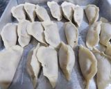 Foto langkah ke 3 dari resep Kuotie dengan kulit homade.