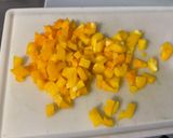 Une image de l'étape 9 de Poulet mariné aux poivrons tricolores et courgette.